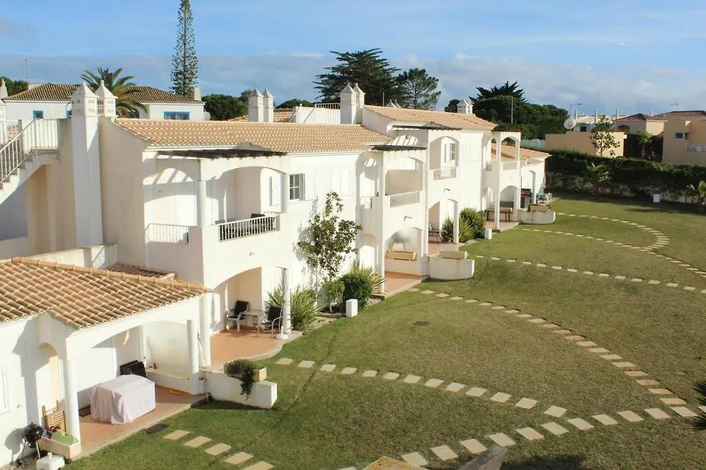 Apartamentos Deluxe Baia Village By Portugalferias Albufeira